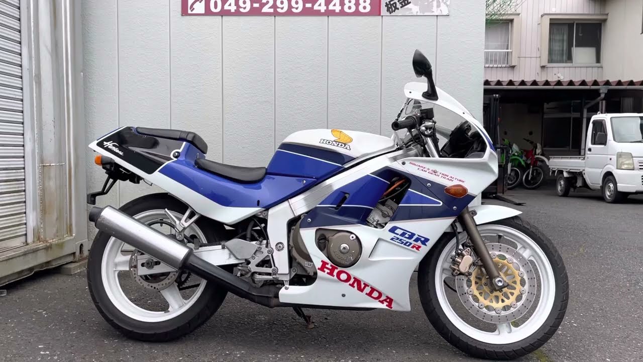 比べて納得、販売中、HONDA CBR250R 18000 Rev limiter ホンダ　MC19 レプリカ　4気筒　高回転　エンジン　レッドゾーン　マルチ　軽量　250cc