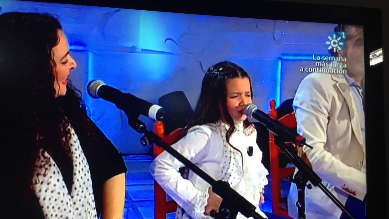 Reyes Carrasco Y Manuel Orta cantan alas Madres