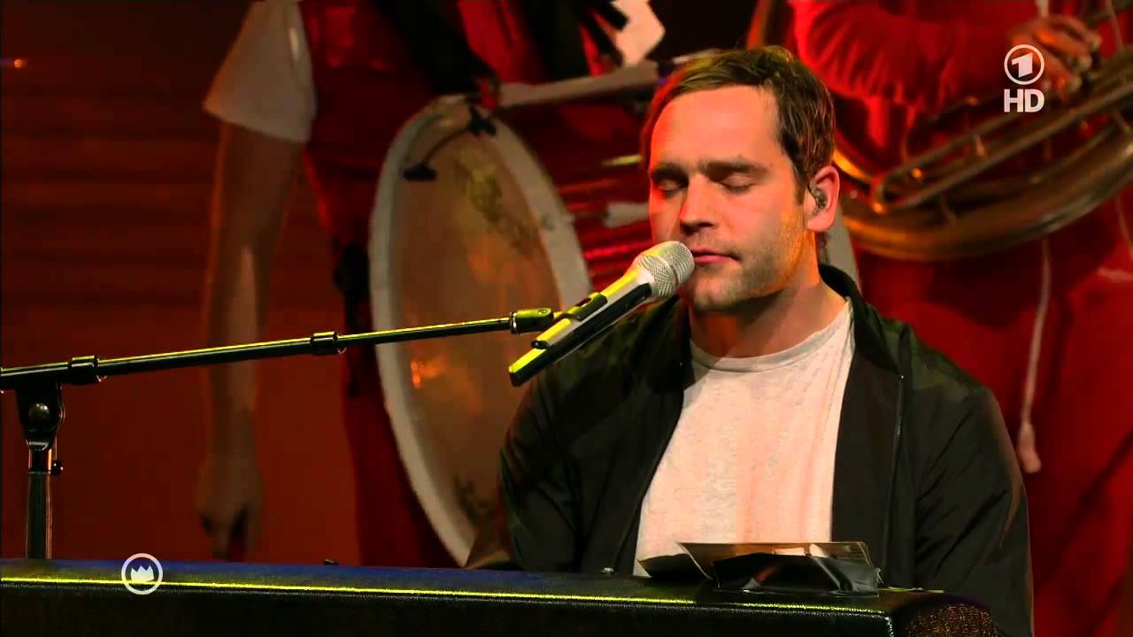 Sportfreunde Stiller feat. Bosse feat. Moop Mama - Wake me up @1live Krone