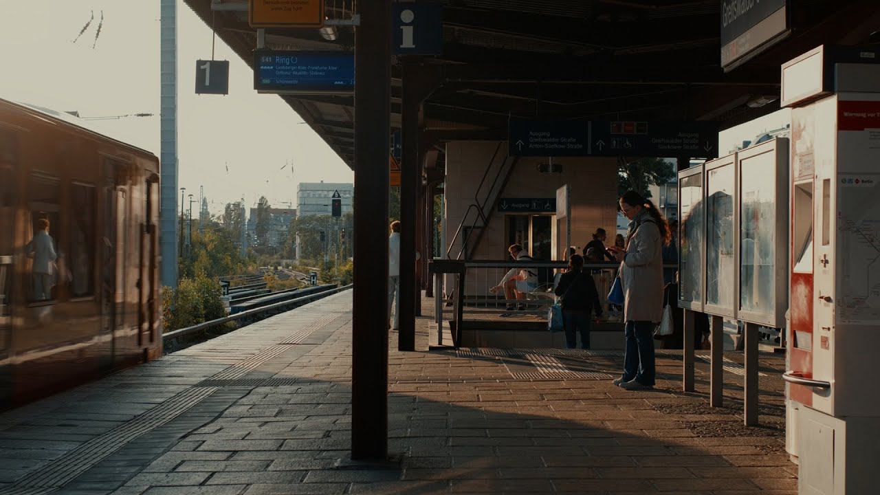 A Day In The Life In Berlin | Fujifilm XT5 Cinematic