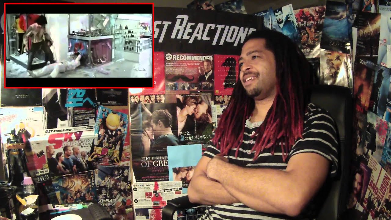 Aka san's Honest Reactions: Police Story Mall Fight