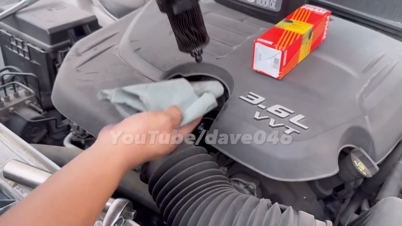 Cambio de ACEITE Y FILTRO video completo en mi canal! dodge CHALLENGER
