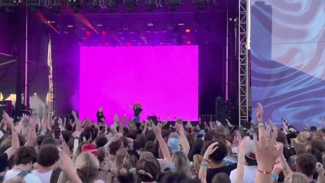100 Gecs- 800 db cloud live at Forecastle Music Festival