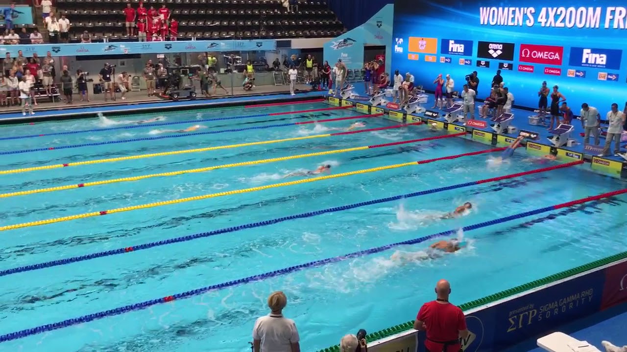 2017 World Junior Championships: Women's 4x200M FREE Championship Final | Taylor Ruck