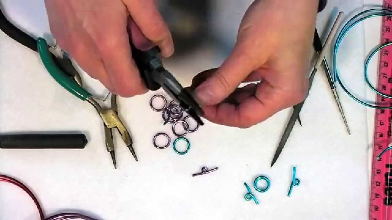DIY_toggle_clasps_and_jumprings
