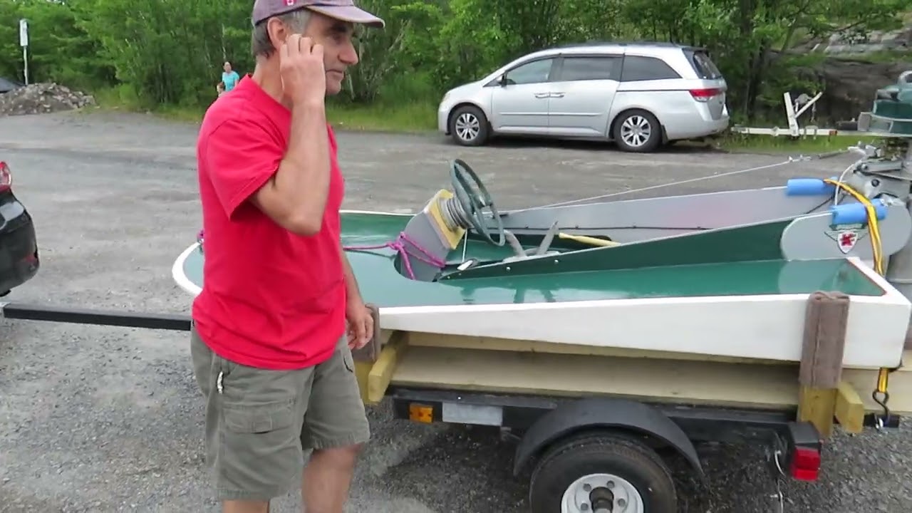 Mini Max Boat