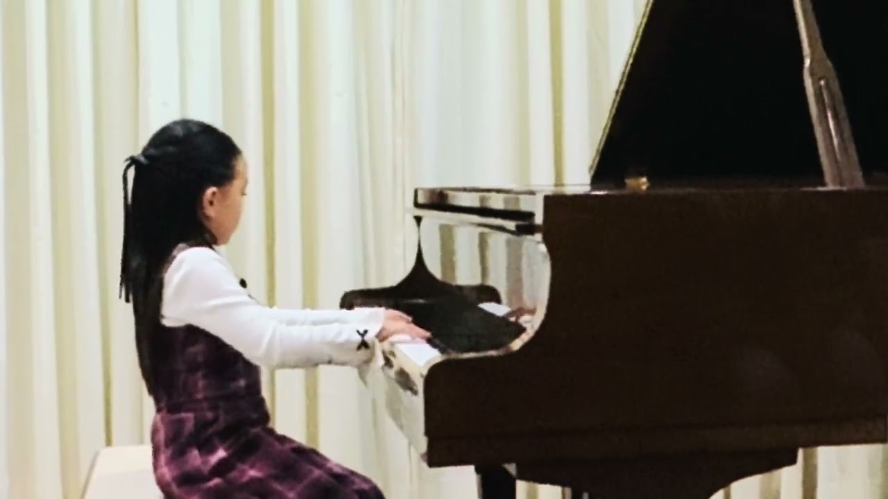#octaviaktpiano  - Gavotta in D major by Hook - Canon in A minor by Gurlitt 