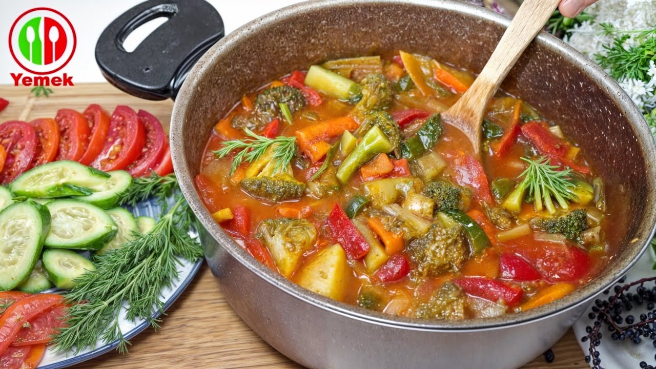Откройте для себя вкус, ешьте здоровое вегетарианское блюдо из брокколи с овощами, много витаминов.