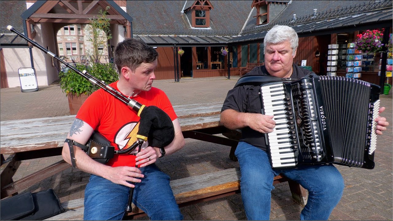Marches Battle of the Somme & Heights of Dargai by Tartan Tunes show Duo in Braemar, Scotland, 2021