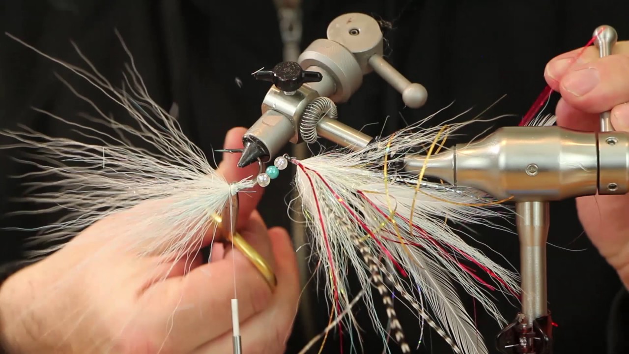 How to tie the Frosty Roach articulated pike fly