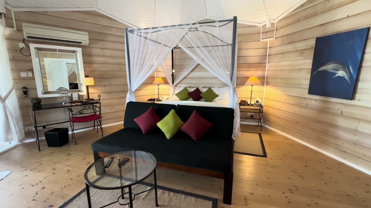 O' Jacuzzi Beach Villa Room Tour @ Kuredu Island Resort & Spa