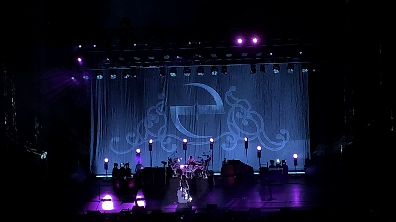 Medley Finale (Haunted/Cloud Nine/Everybody's Fool/Snow White Queen) Evanescence - live Verona 2019