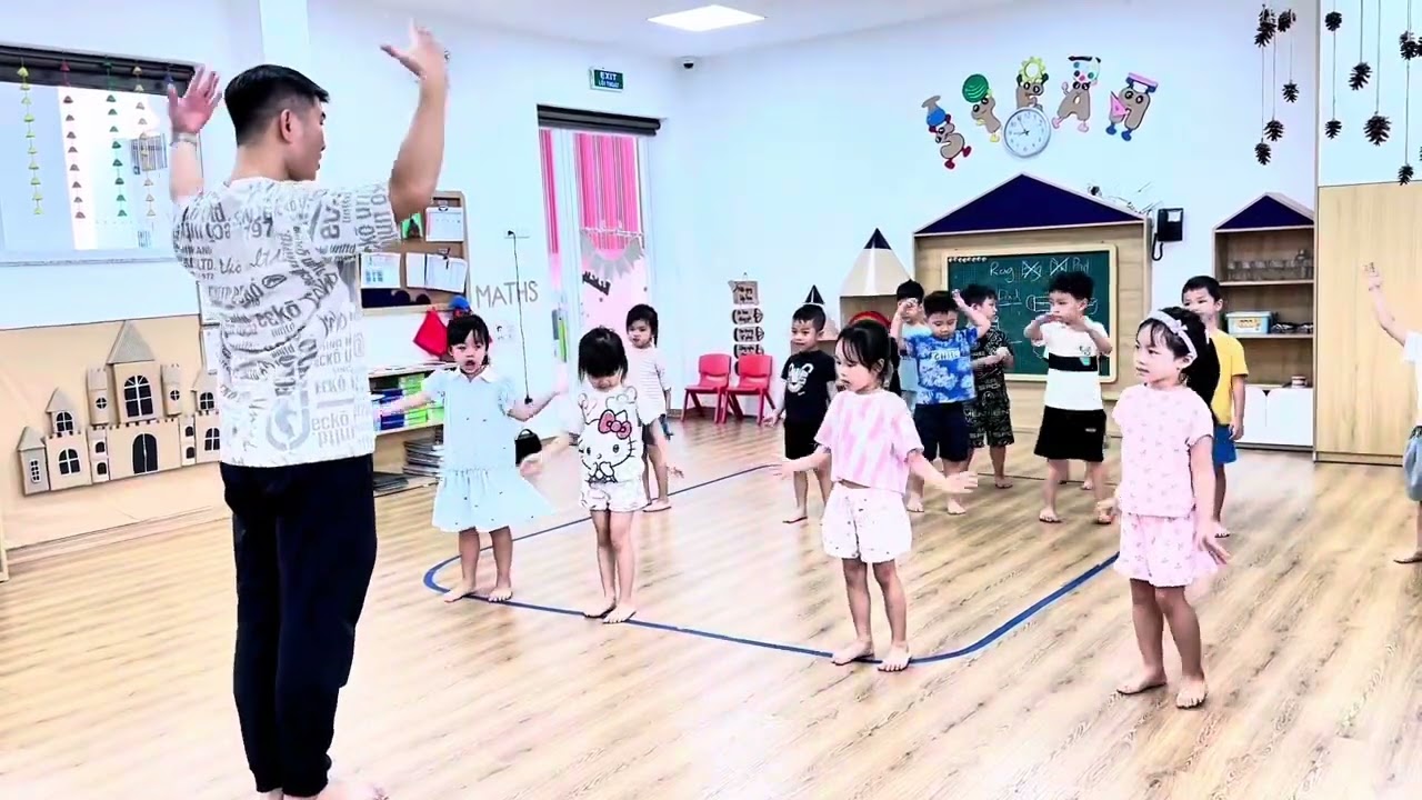 Cây đa quán dốc / Mầm non / Trung thu 2025