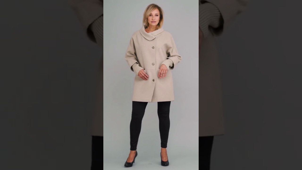 Odszyte.pl Krótki płaszcz wełniany z kimonowym rękawem Melania marki Biba Styl