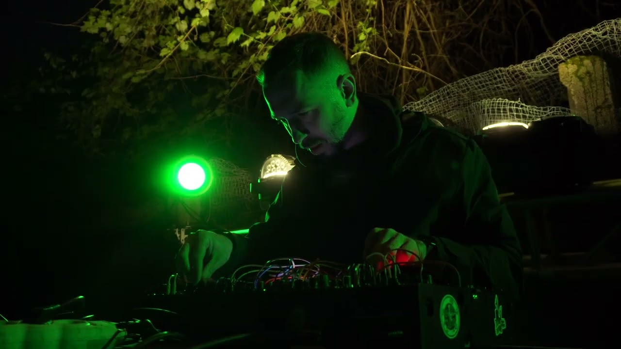 Ocheret  - Live at MachineRoom opening event