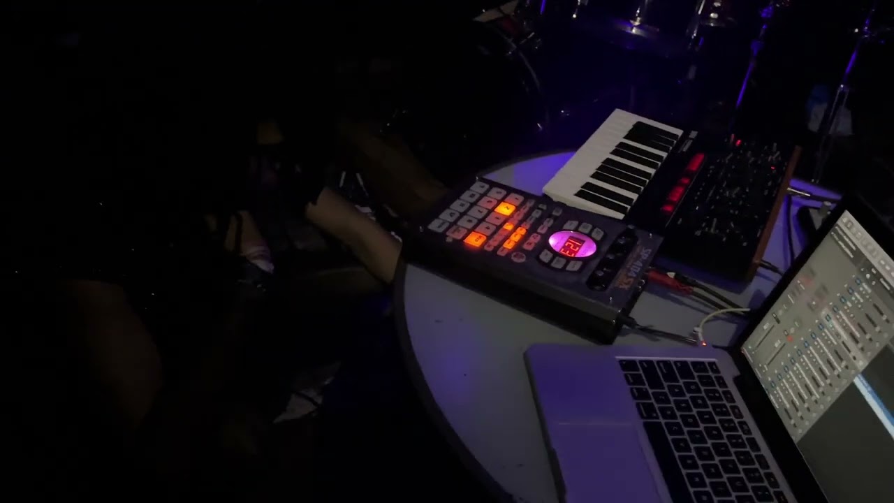 JOHNNASCUS LIVE MARKET HOTEL 03 27 2022