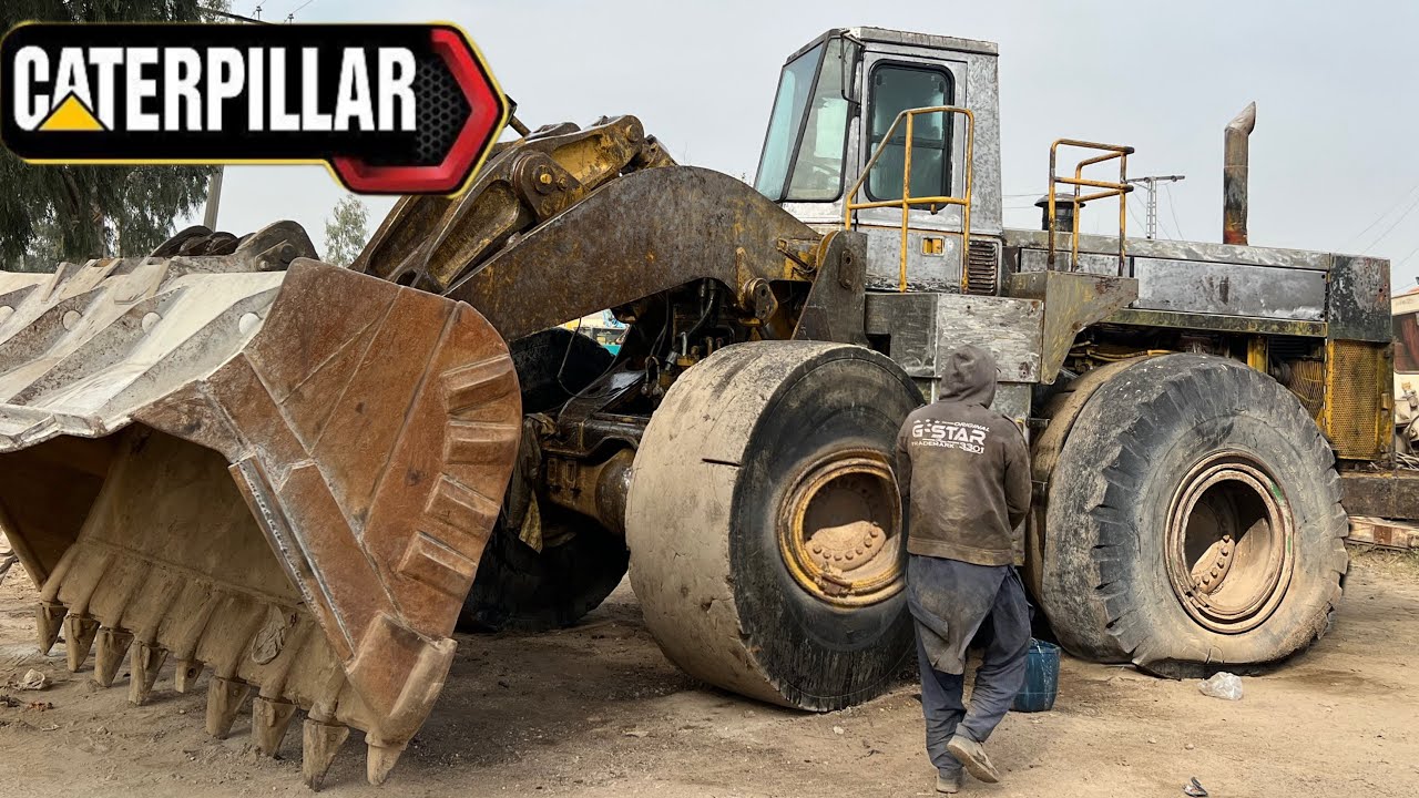 From Rust to Shine: Caterpillar Wheel Loader Paingting