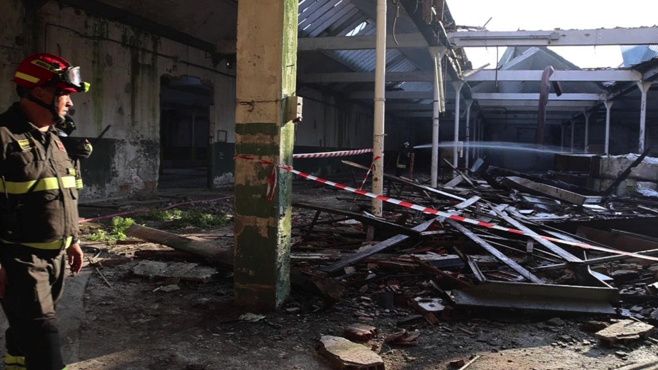 Mortara, due incendi alla Marzotto: cede parte del tetto