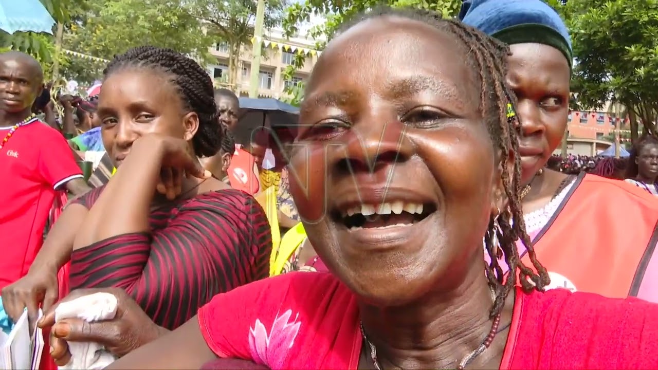 Okulamaga n’abalamazi, ebisesa, ebinyuma n’ebinakuwaza ebibadde e Namugongo