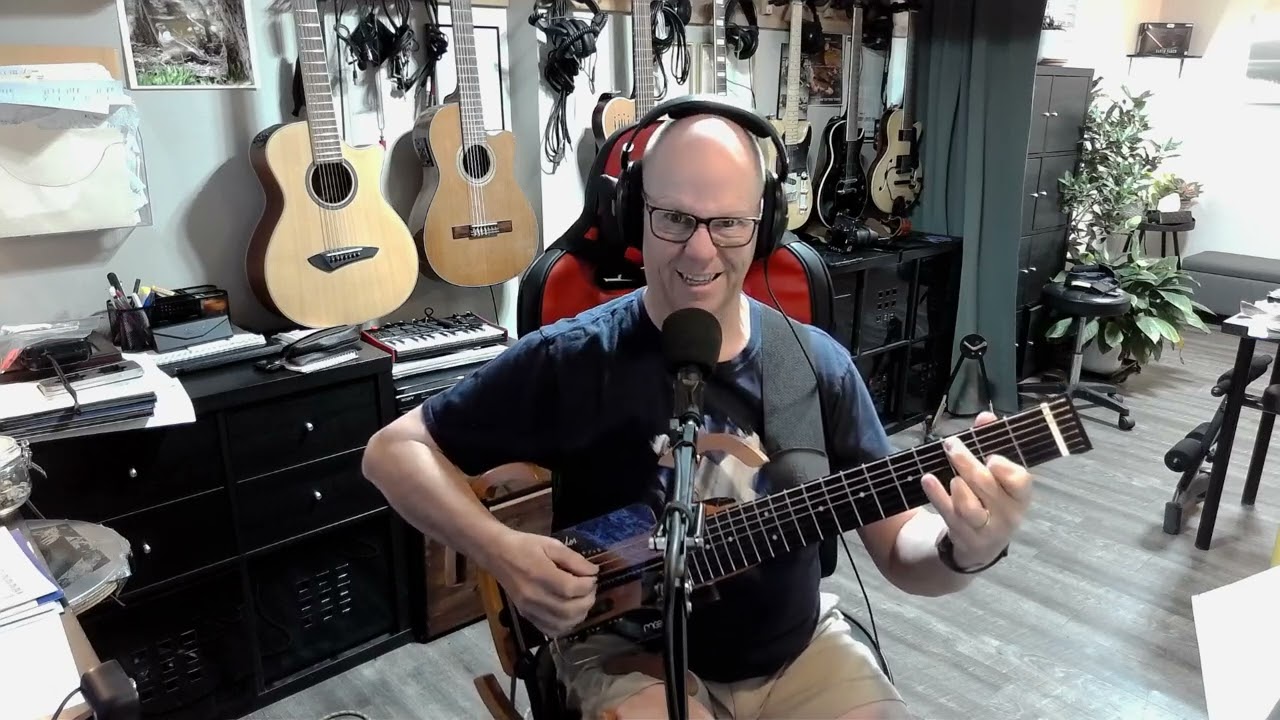 MOOV folding travel Guitar - Gear Review - 7 String Acoustic Guitar