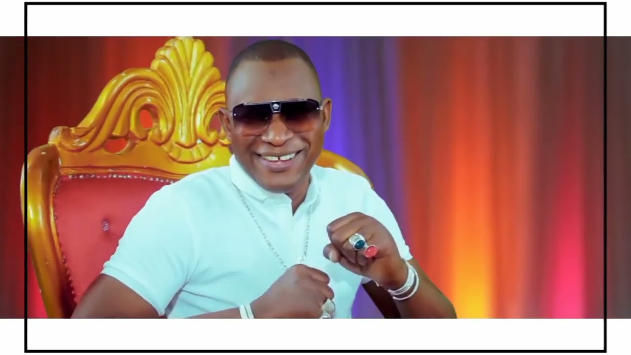 Nouveau Clip De Zikiri Solo (Oumar Drame fassa) toujours dieu merci koumaye De Badia ye De Badia