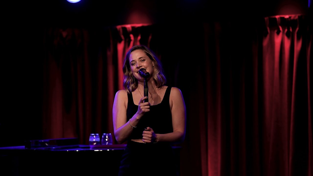Erika Henningsen at GREEN ROOM 42: 