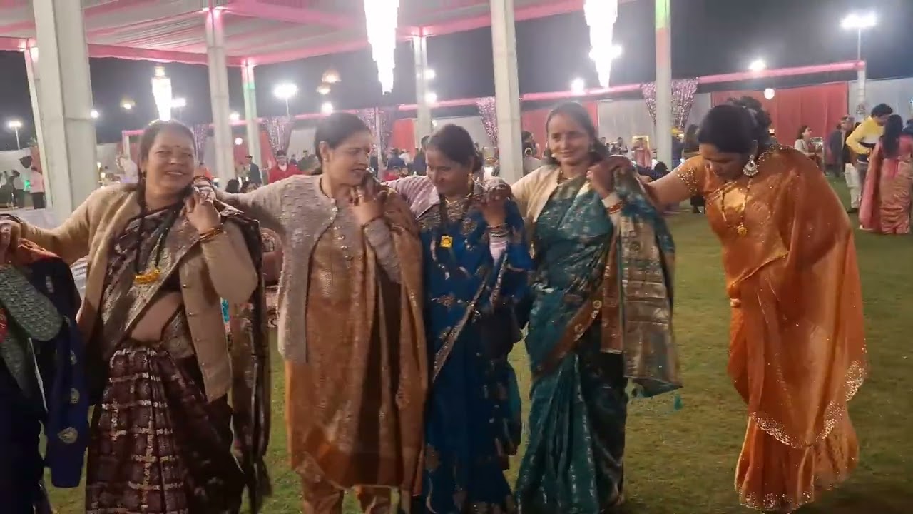 जब अचानक d j बंद हो गया. नहीं तोड़ेंगे अपनी परम्परा. गजब कर दिया. 👌💯👌💃💃🎊💐🎉👌👌👍👏