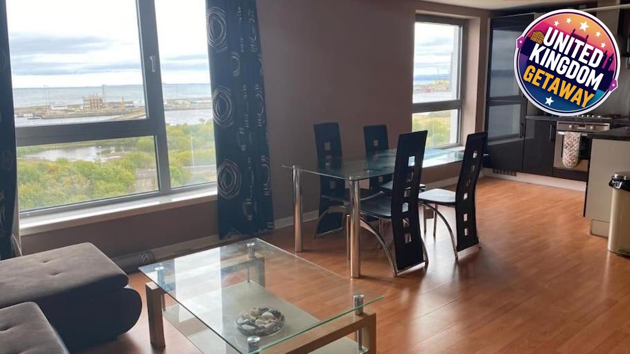 Modern 2 bed apartment with stunning seaside view | Edinburgh, United Kingdom | Hotel Review 🛏️