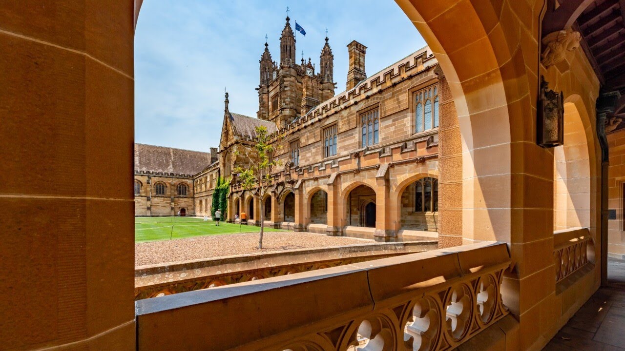 University of Sydney criticised over decision to allow in-class pro-Palestine protests