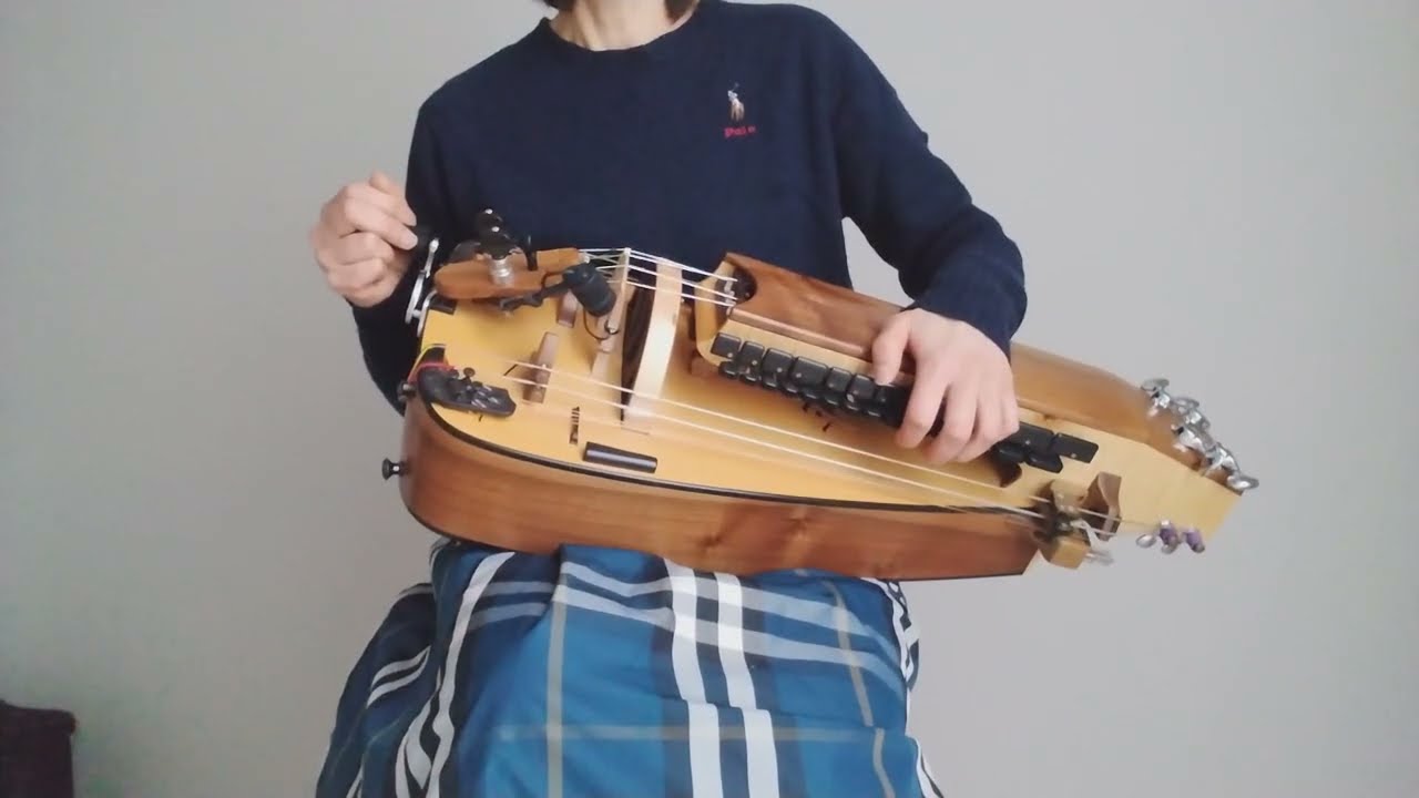 Danza de Entroido / Zanfona ( Hurdy Gurdy )