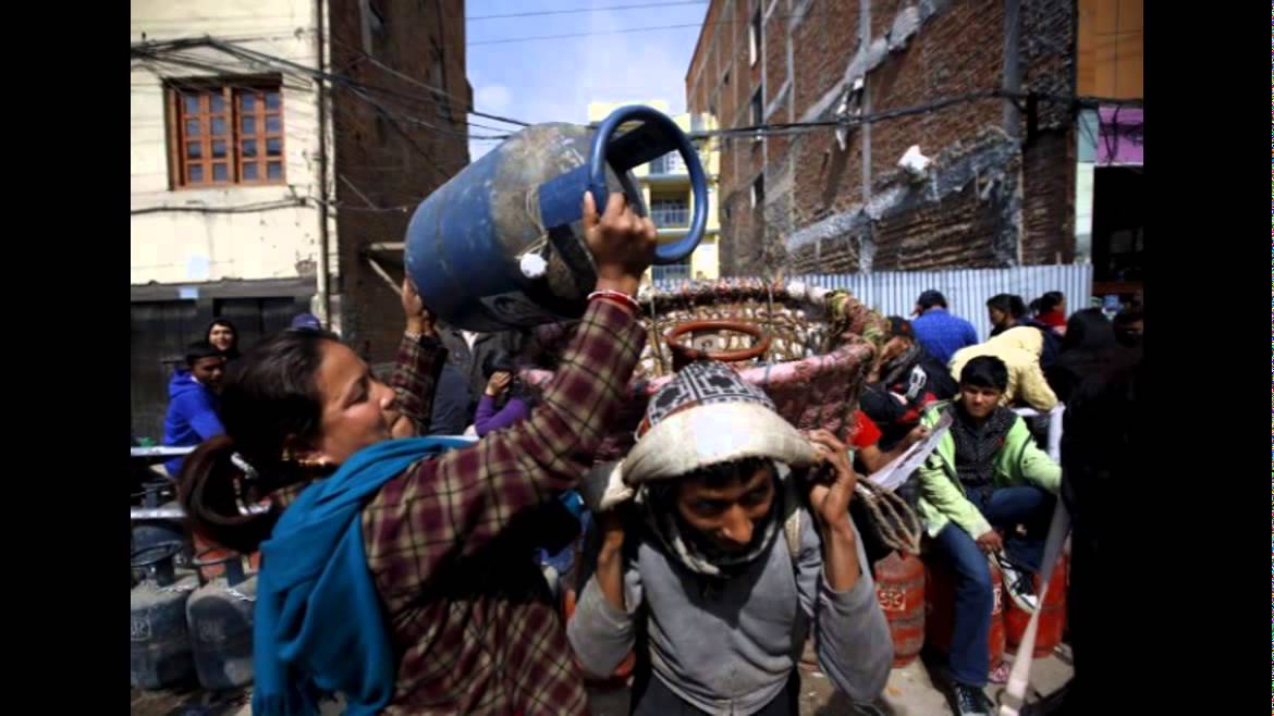 Nepal police remove India border blockade