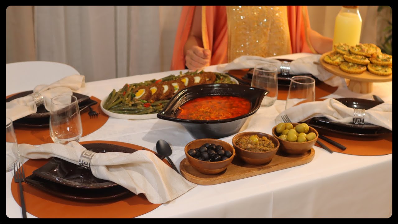 طاولة رمضان كاملة عملتلكم عين السبنيورية و الميني باركات بالتن و حلالم بالخضر و لوبيا خضراء