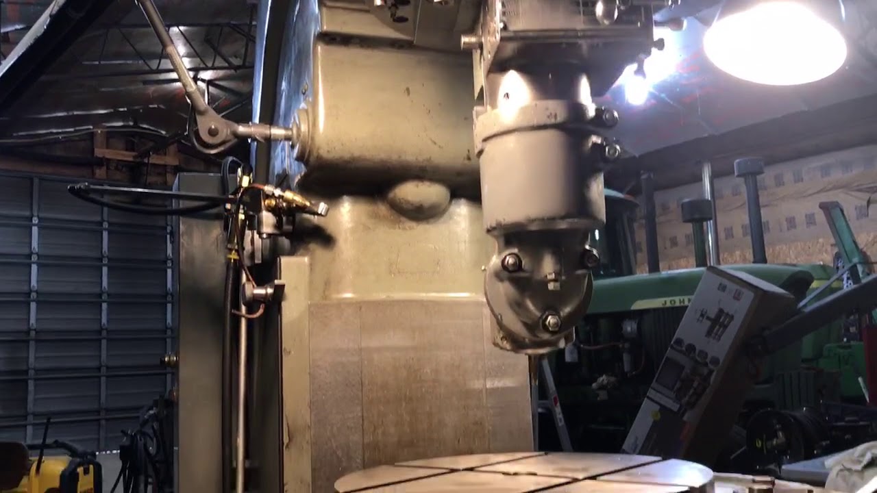 Kearney Trecker D milling machine universal milling attachment Part 2