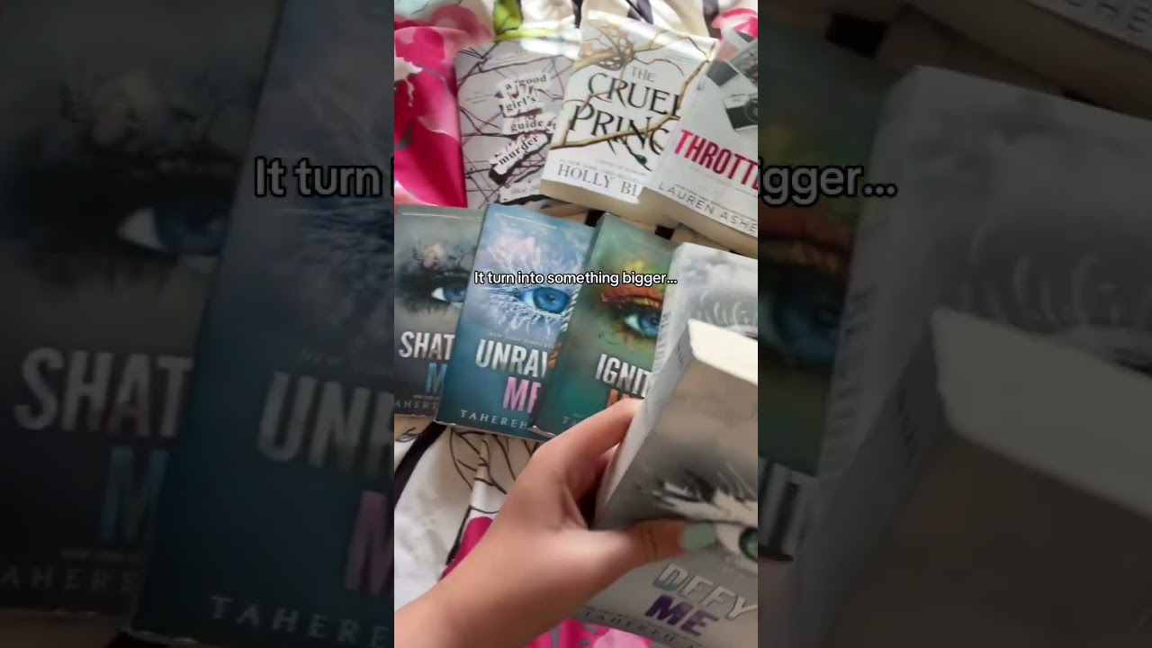 My ❤️ goes to Holly Jackson. (She got me into reading) TAG HER! #booktube #bookworm #book #fyp