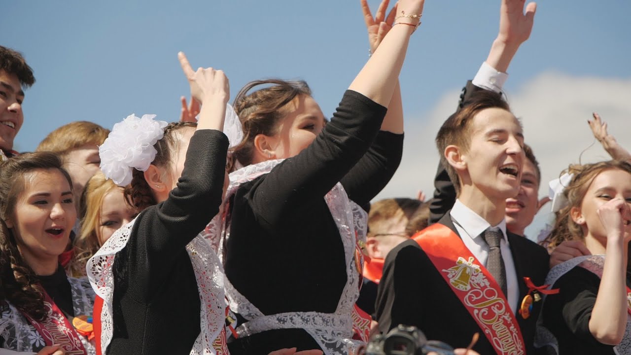 UTV. «Весенний бал 2019» от компании «Уфанет» объединил всех выпускников города