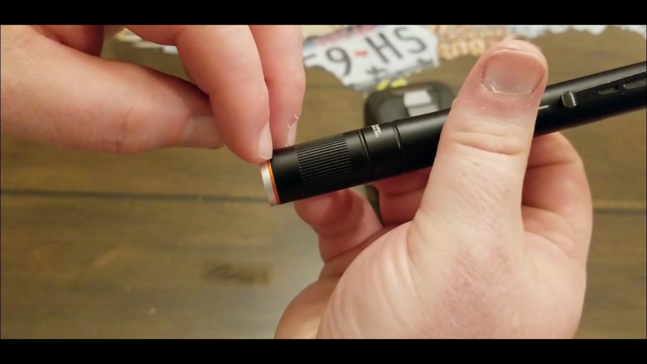 NEBO COLUMBO FLEX 250 Flashlight