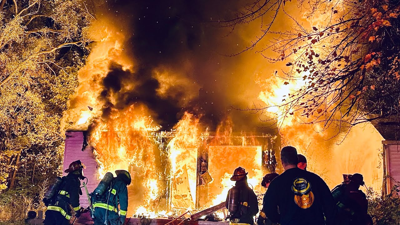 Detroit Fire - Devils Night 2025 Dwelling Fire [14178 Rockdale St]