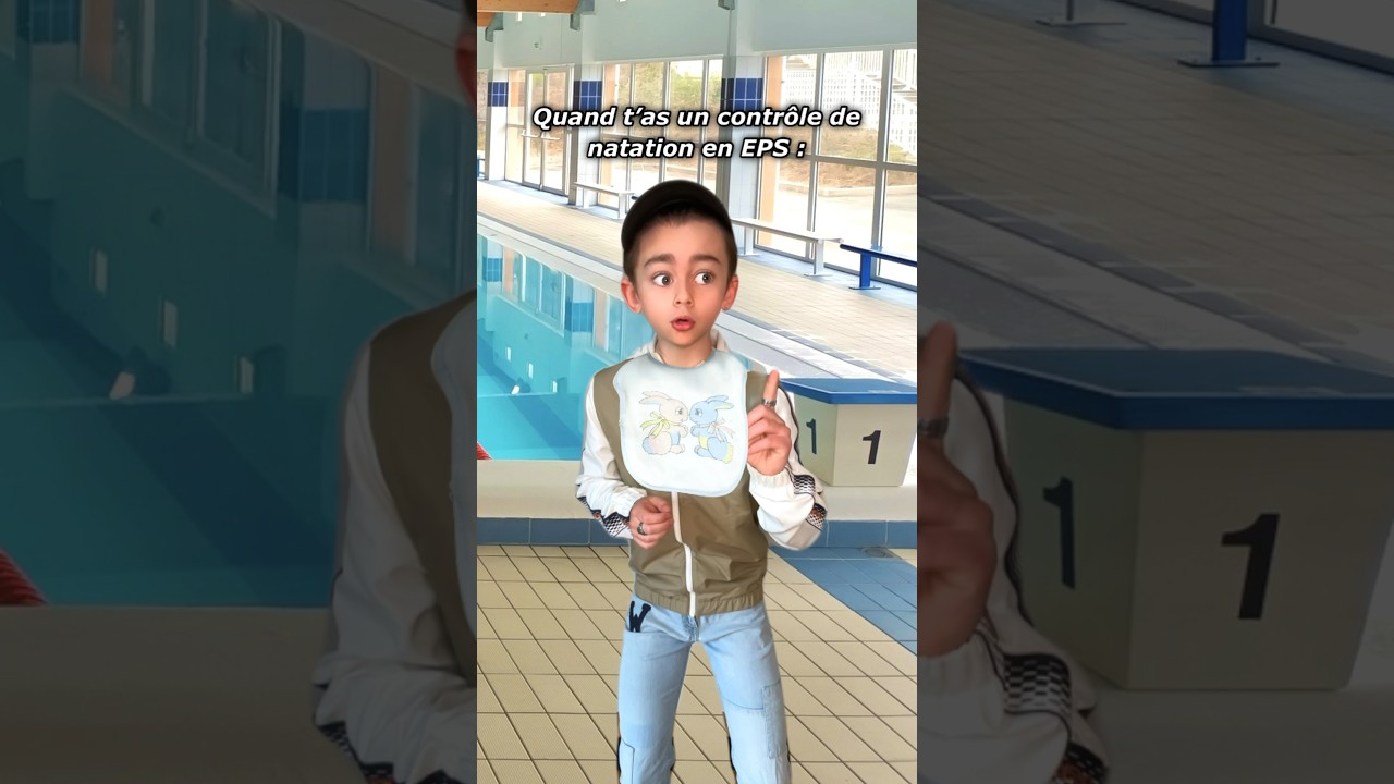 LES ENFANTS &Agrave; LA PISCINE🏊🤣#humour #shorts