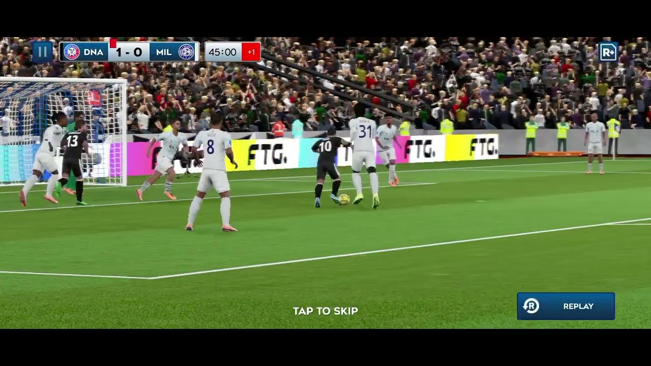 Red card ♦️ Cristiano Ronaldo//messi 2 goal #dls 