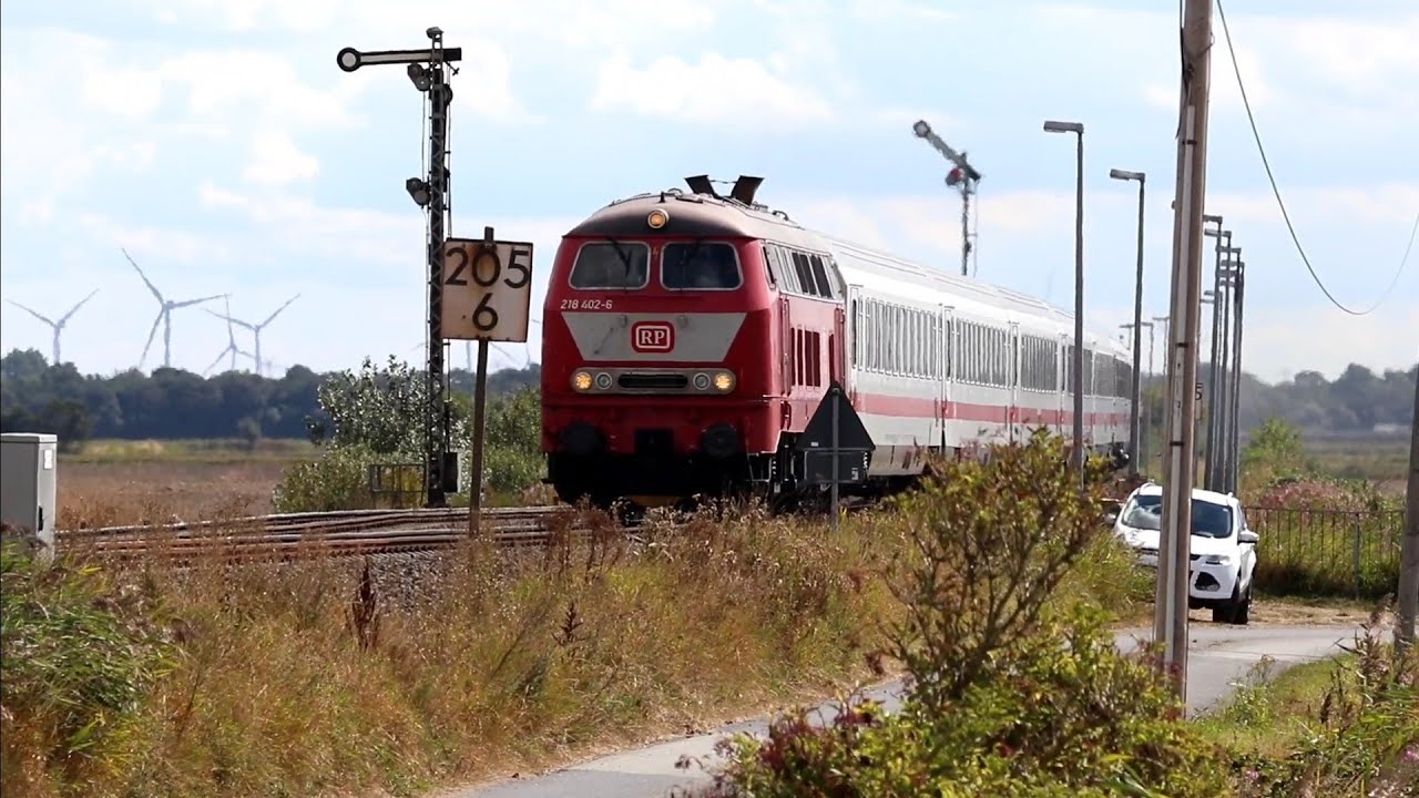 Railsystems RP 218 402 Pidder L&uuml;ng in voller Fahrt durch Lehnshallig Richtung Sylt | Alex E