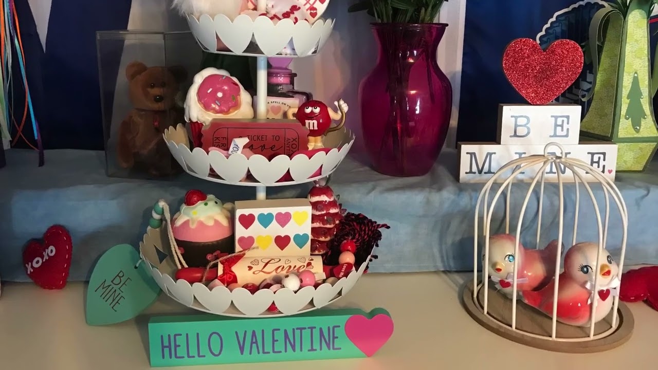 Valentines tiered trays