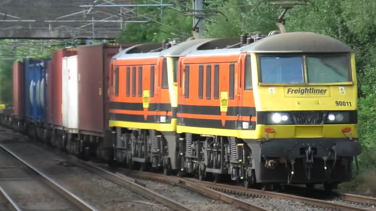 Fantastic Day at Lockerbie ScotRail 156 Heads South Freight Trains Fast trains on the WCML 5/08/24