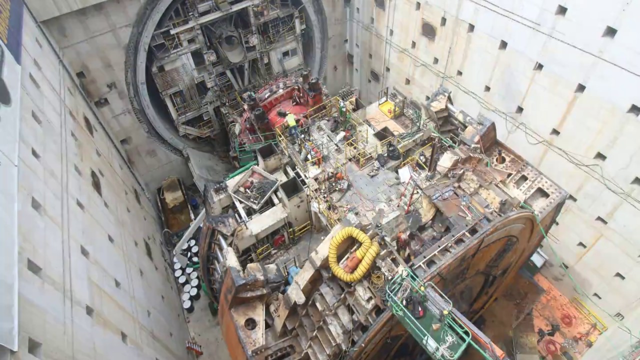Seattle SR 99 Bertha 10-month time-lapse - every frame - tunneling machine disassembly area