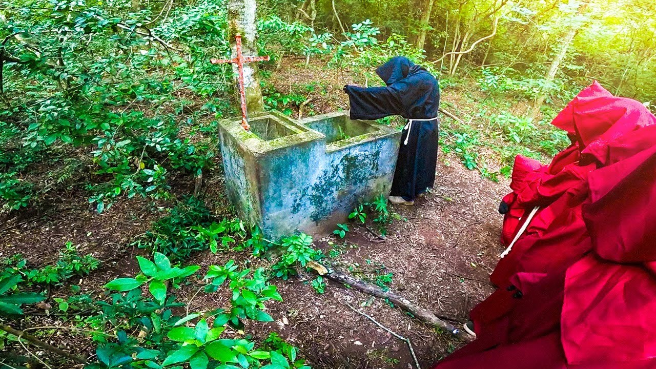 ENCONTRAMOS O SUPOSTO TUMULO DO VELHO SATANICO DEPOIS DE 9 ANOS DE PROCURA!
