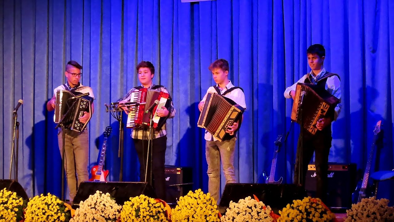 25. Dobrodelni koncert Karitas Rovte 12.11.2023 2 Vražji Rovtarji – Harmonikarji in uvodni pozdrav