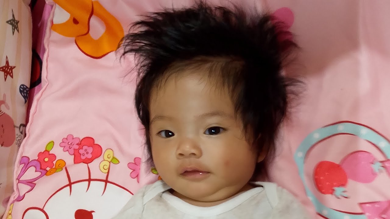 Cute baby Arabella morning routine @140