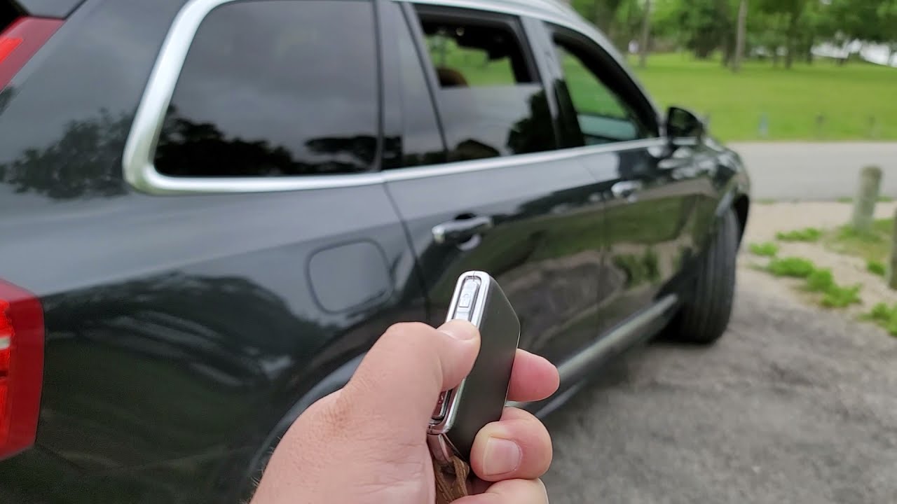 2021 Volvo XC90 T8 Recharge Inscription / Review