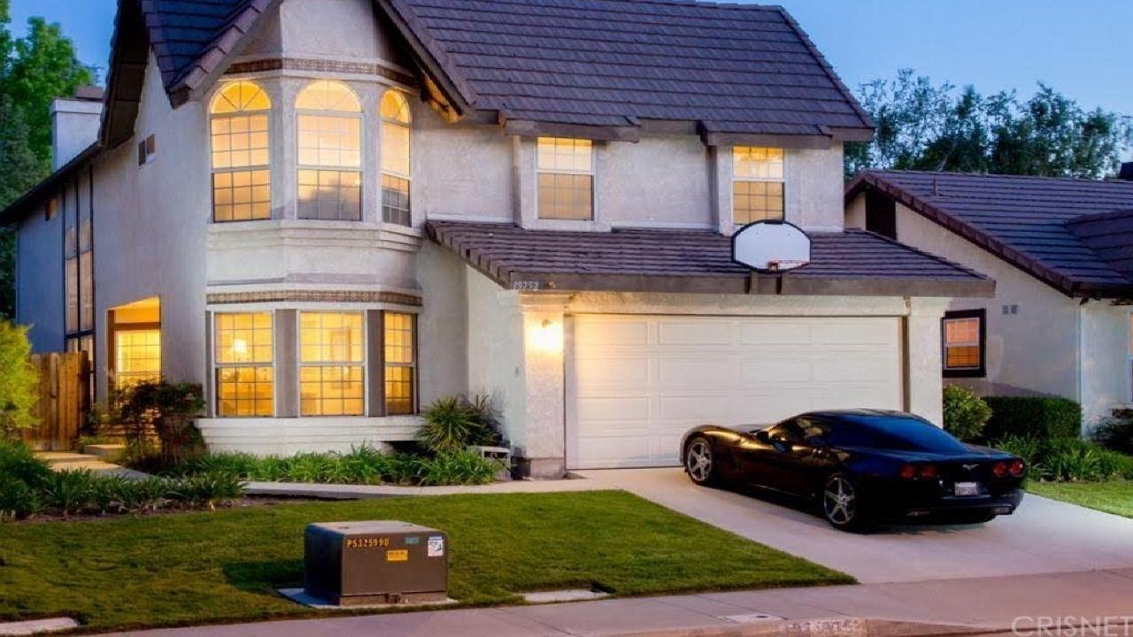 19752 Collins Road, Canyon Country, CA Presented by Jacquie Palmatier.