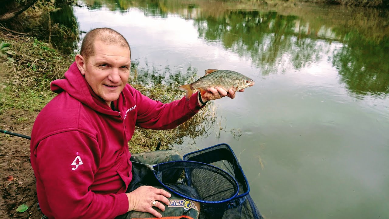 River Wye - Big Roach on Stick Float