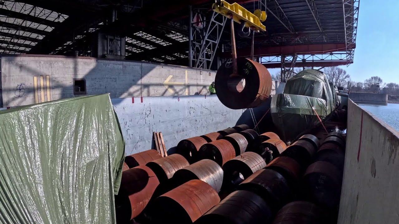 Vaart van Wenen naar Bratislava in Slowakije.